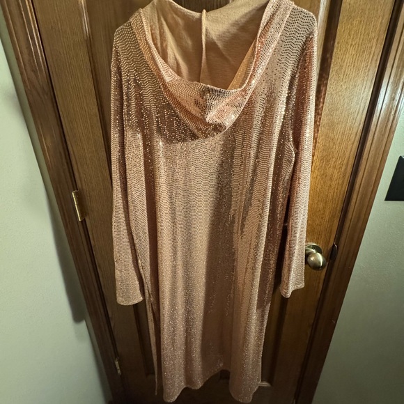 Honeyme Curvy- NWOT- Rose Gold Cardigan - Picture 2 of 4